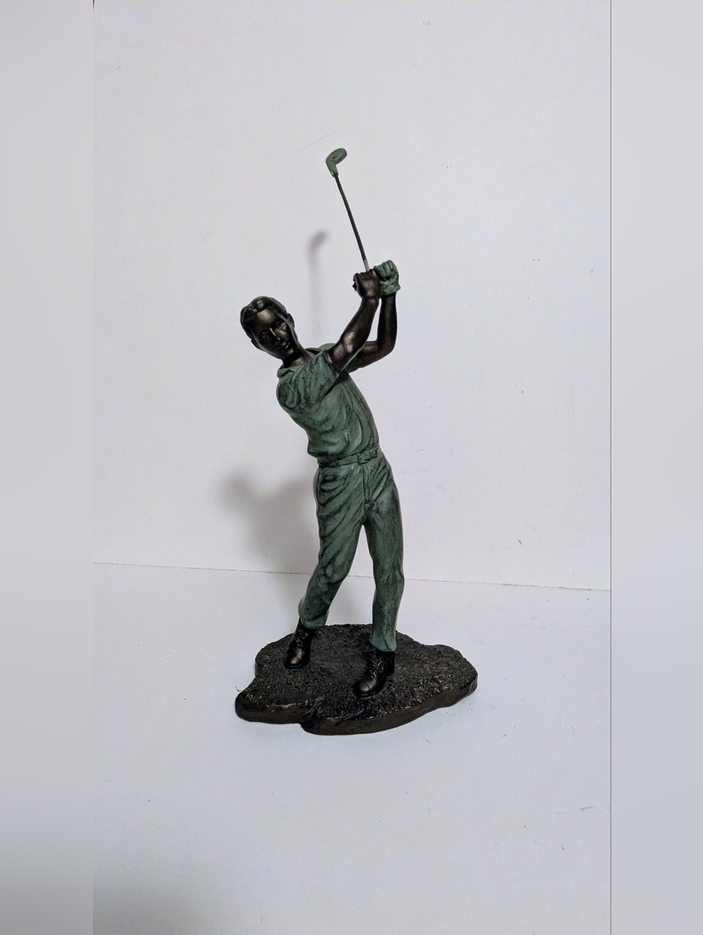 Golf Figurine Green Bronze-Style Golfer Figurine Home Art